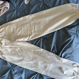 Alo Sweatpants Cream Size small